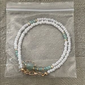 New Elegant White and Gold Beaded Bracelet